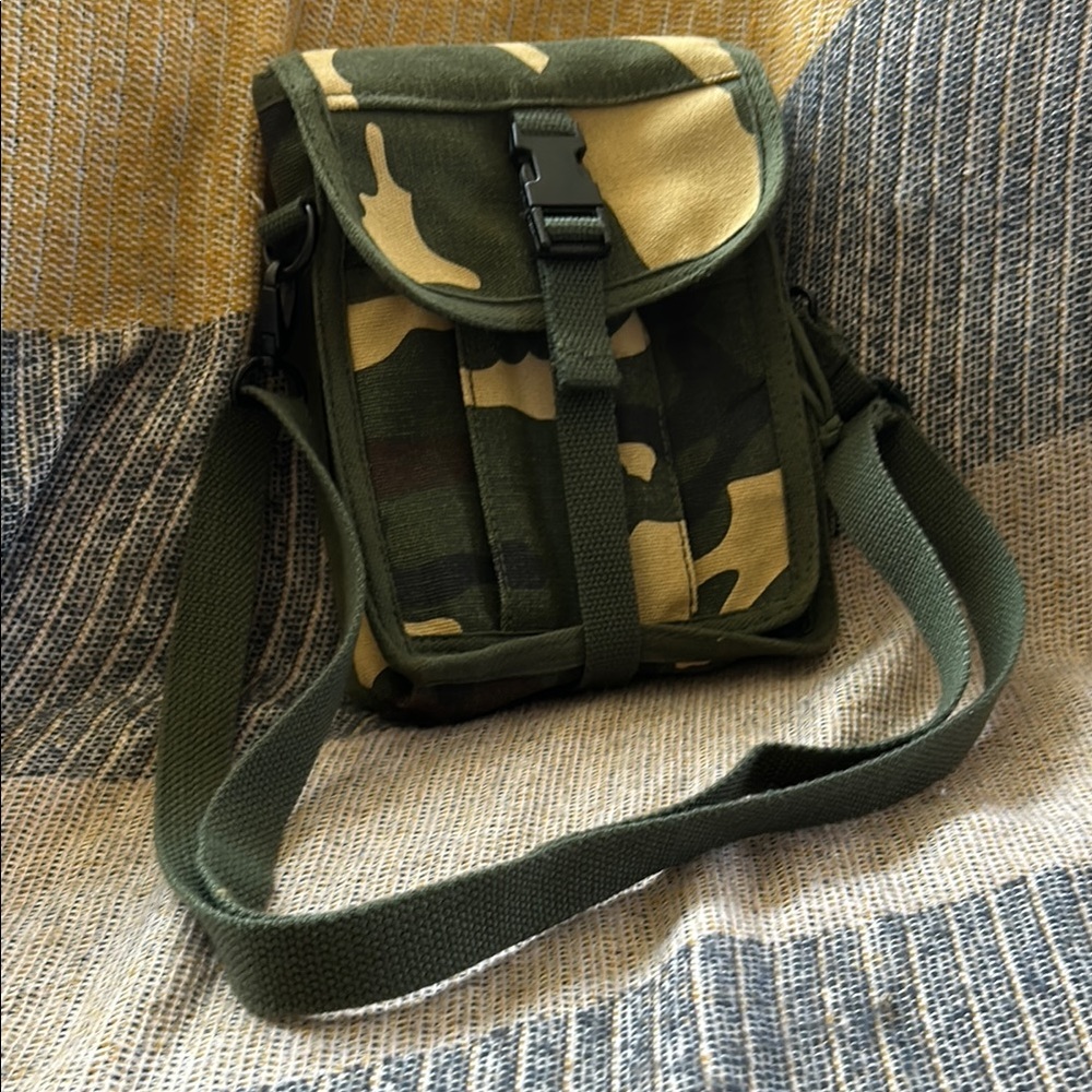 Camouflage Crossbody Bag EUC